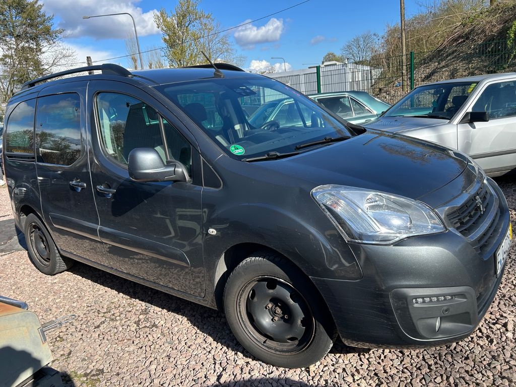 Bild des Angebotes Peugeot Partner Tepee Allure 7 Sitze