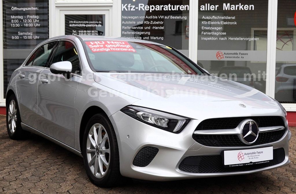 Bild des Angebotes Mercedes-Benz A 220 Facelift~Mbux~SzhG~PDC~Teilleder