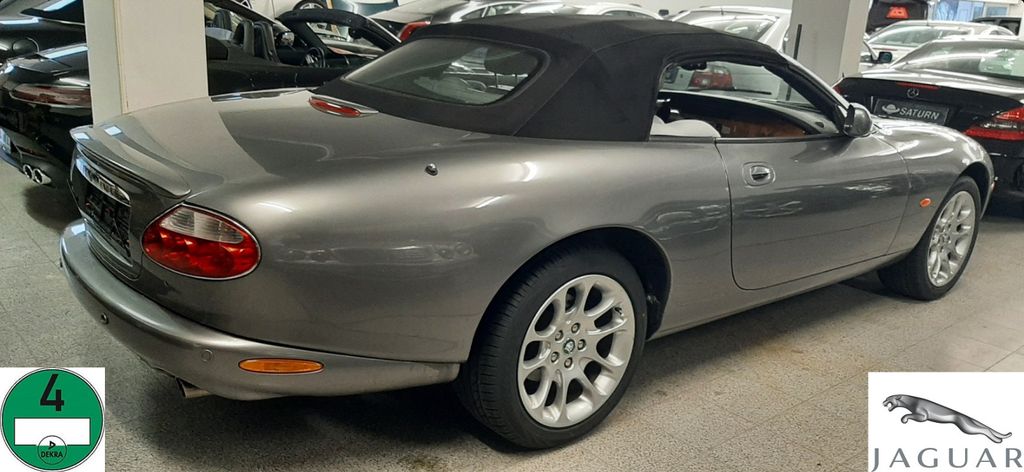 Bild des Angebotes Jaguar XK8 4,2 L. V8 6 Gang Autom. Cabriolet