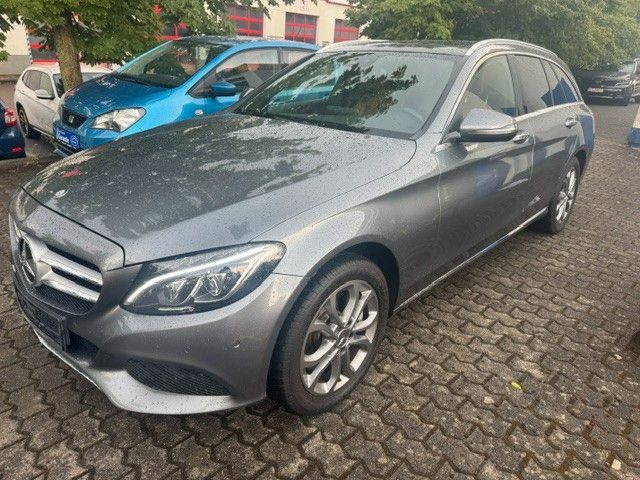 Bild des Angebotes Mercedes-Benz C 250  DESIGNO BlueTec / d 4Matic PANO LED LEDER
