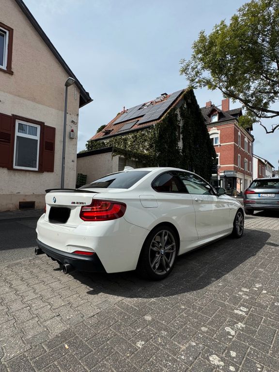 Bild des Angebotes BMW M235i - Ledersportlenkrad -  Performance AGA