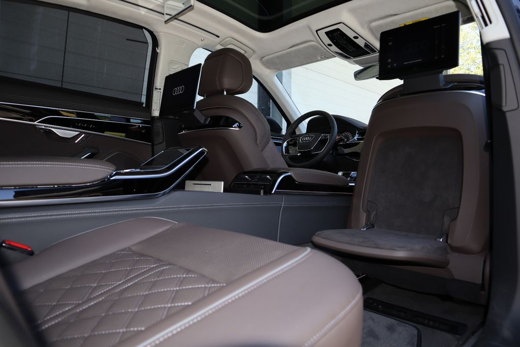 Bild des Angebotes Audi A8L 60 TFSI V8 lang exclusive RUHESITZ /AKTIV-FW