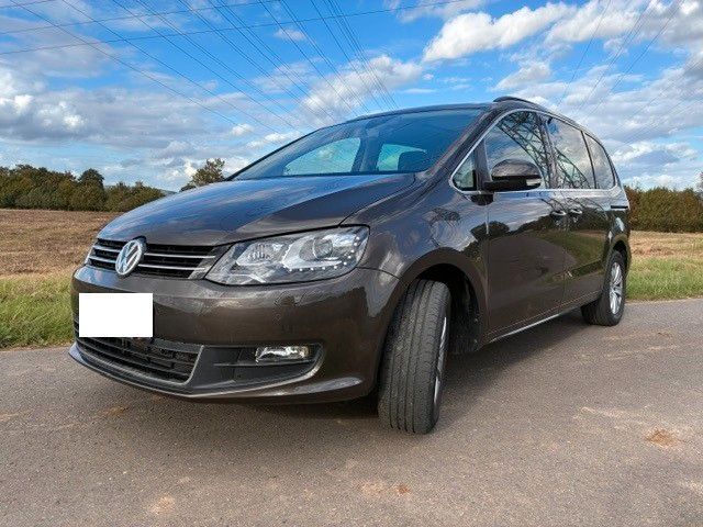 Bild des Angebotes Volkswagen Sharan 2.0 TDI SCR DSG Highline Black Style ...