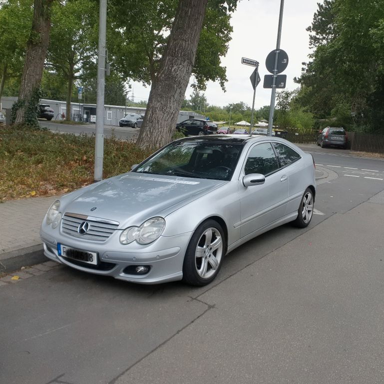 Bild des Angebotes Mercedes-Benz CLC 200