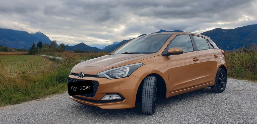 Bild des Angebotes Hyundai i20 1.2 ACTIVE mandarin orange