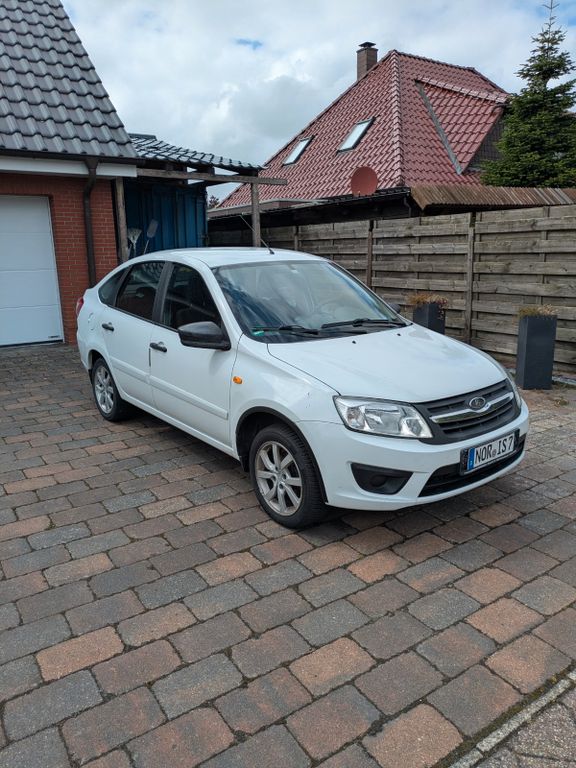 Bild des Angebotes Lada Granta 1.6 16V Luxus Luxus