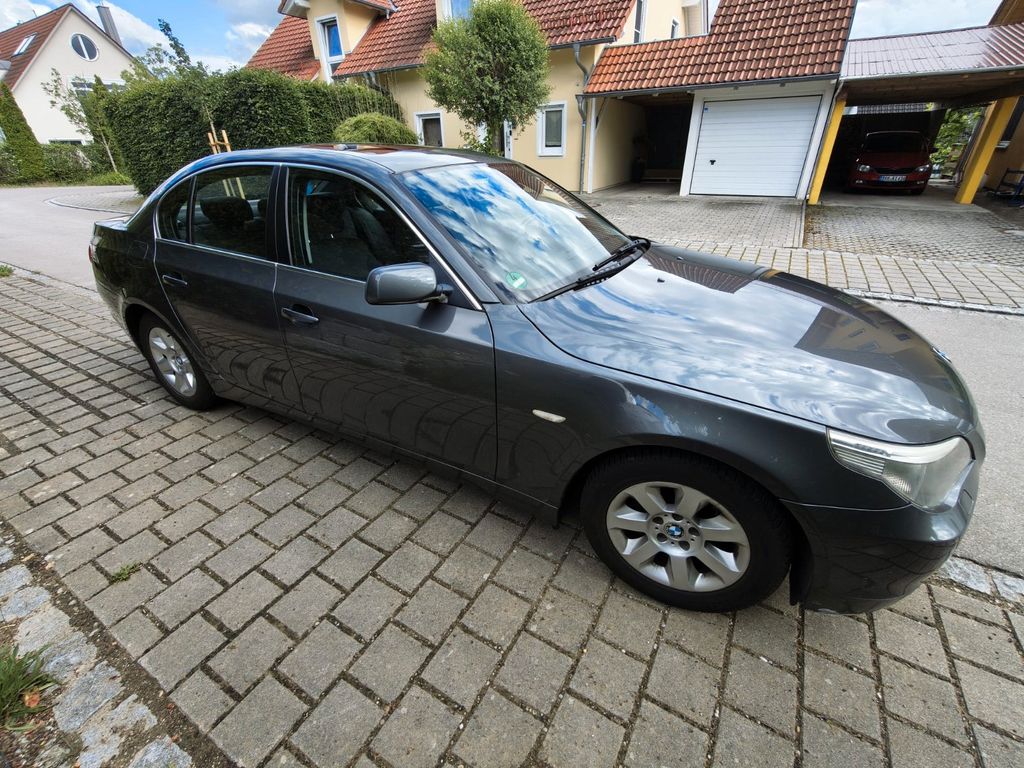 Bild des Angebotes BMW 520i A -