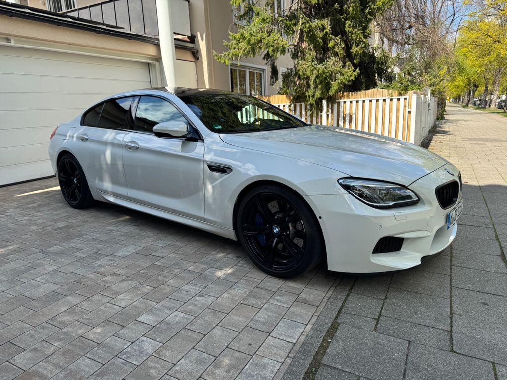 Bild des Angebotes BMW M6 LCI, Carbon, Softclose, 360* Kamera, HuD, LED