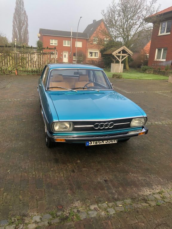 Audi 100