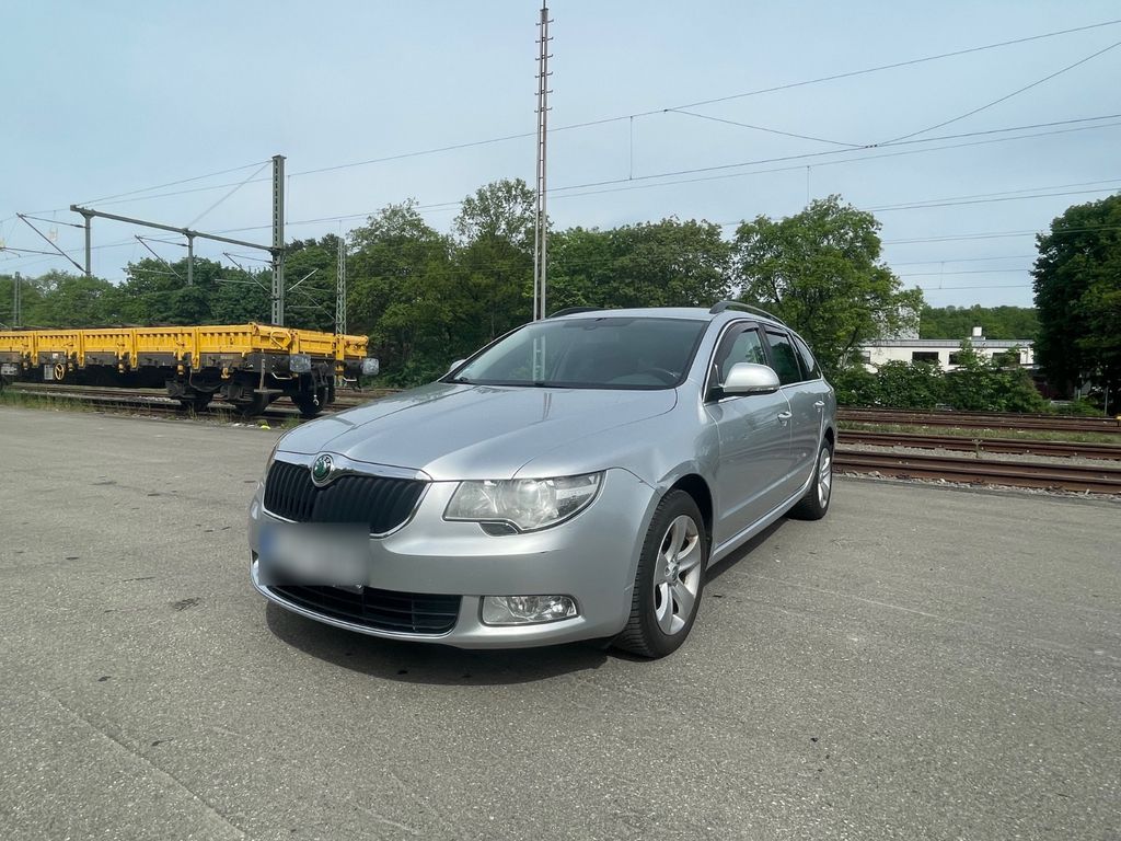 Bild des Angebotes Skoda Superb 2.0 TDI 125kW DSG Ambition Combi Ambition
