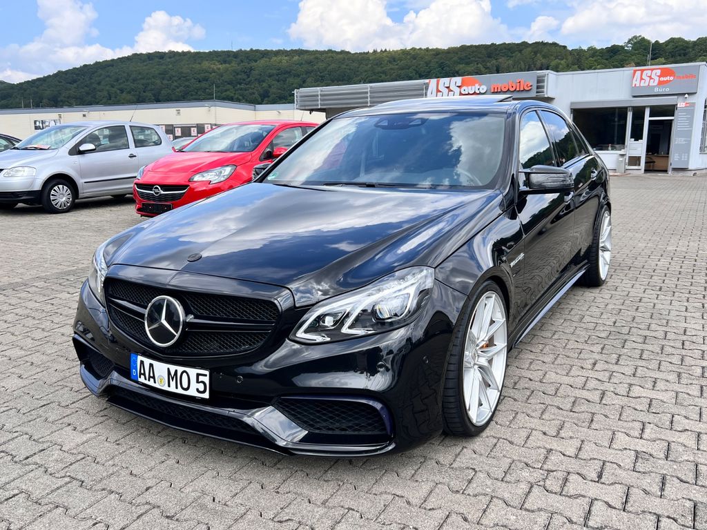 Mercedes-Benz E63AMG-S 4M/Kera/Mass/GSD/TotW/Sitzkl/Spur/Dist+