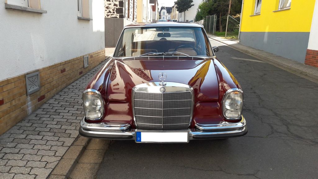 Bild des Angebotes Mercedes-Benz 250 S Automatik
