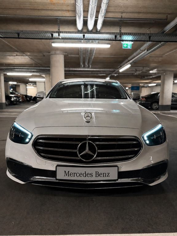 Bild des Angebotes Mercedes-Benz E 200 | 197 PS | Weiß | 1. Hand
