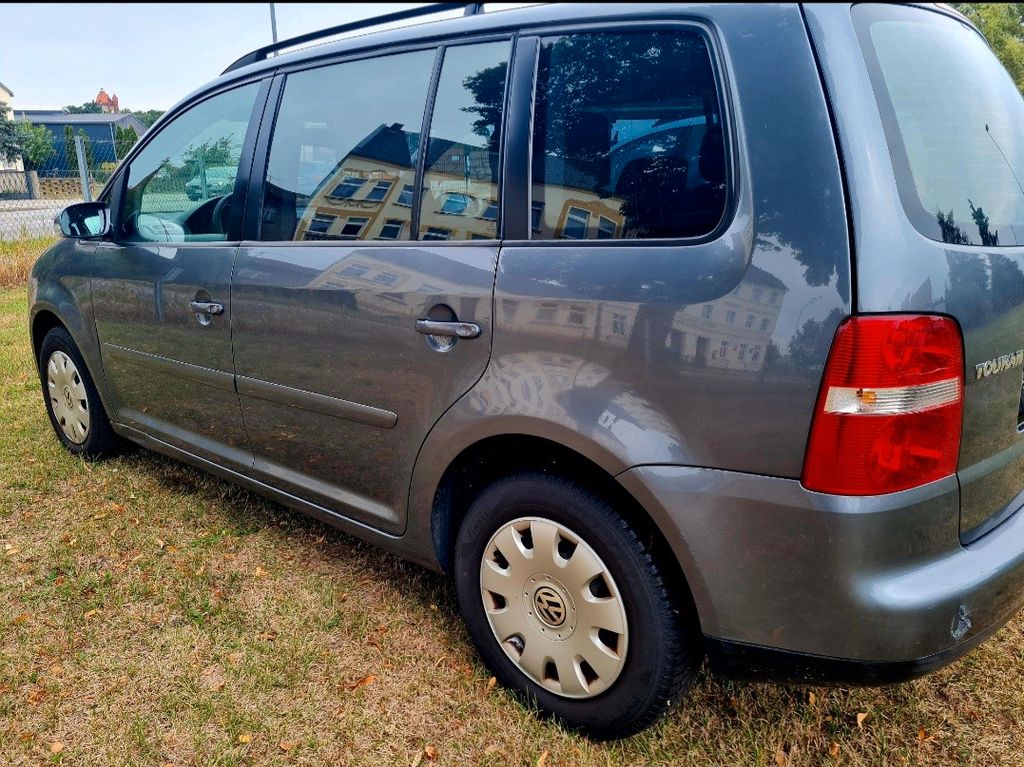 Bild des Angebotes Volkswagen Touran TDI Trendline  Tüv  NEUE Reifen