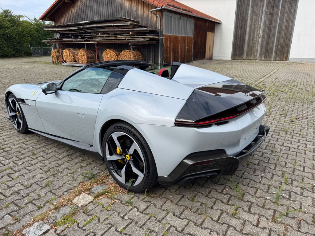 Bild des Angebotes Ferrari 12 Cilindri SPIDER !!!!!