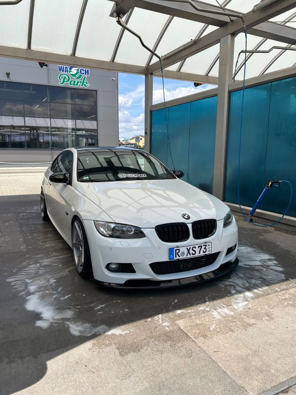 Bild des Angebotes BMW 335i Coupé -