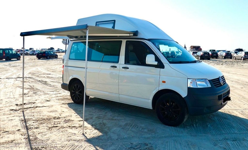 Bild des Angebotes Volkswagen VW T5 Camper mit isoliertem Hochdach, TÜV 06/28