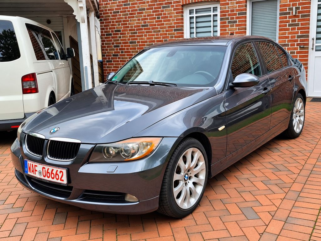 Bild des Angebotes BMW 328i xDive Aut.+Keyless+Leder+Xenon+Sport-Sitze+