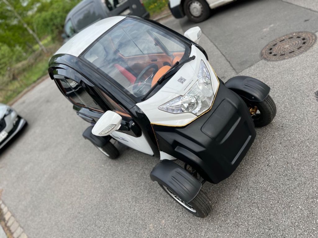 Bild des Angebotes Andere ElektroScooterKabinenRoller/75Km/2Sitzer