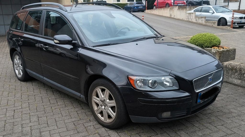 Bild des Angebotes Volvo V50 2.0D Momentum mit Diesel-Rußpartik Momentum