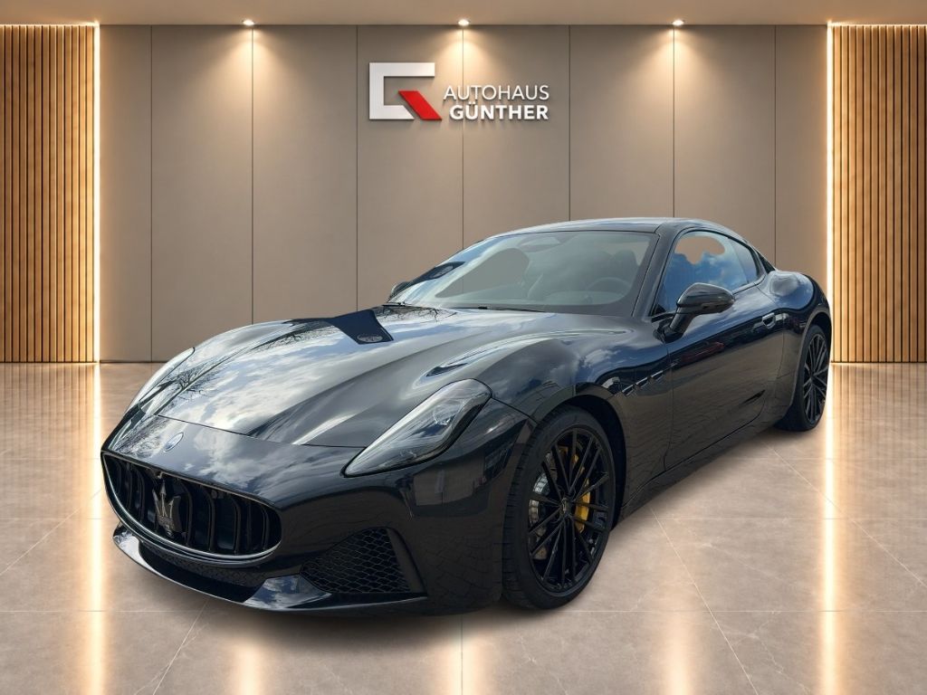 Maserati GranTurismo MODENA MY26 V6 AWD Carbon/Black/LED/