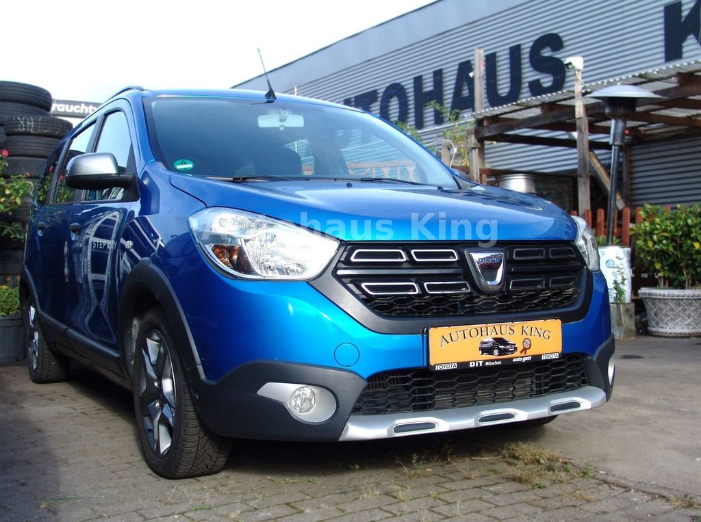Bild des Angebotes Dacia Lodgy Stepway Plus - 7Sit/NAVI