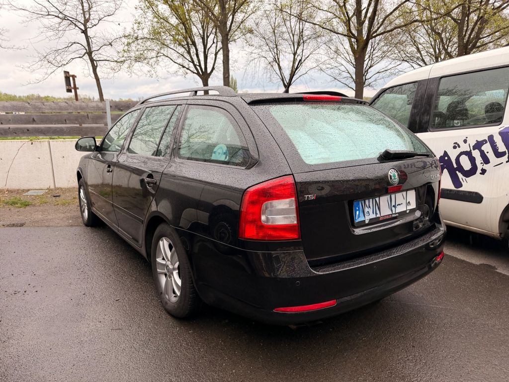 Bild des Angebotes Skoda Octavia 1.8 TSI Elegance Combi Elegance