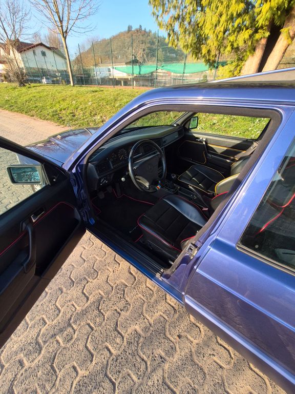 Bild des Angebotes Mercedes-Benz 190E 2.3 Avantgarde Azurro