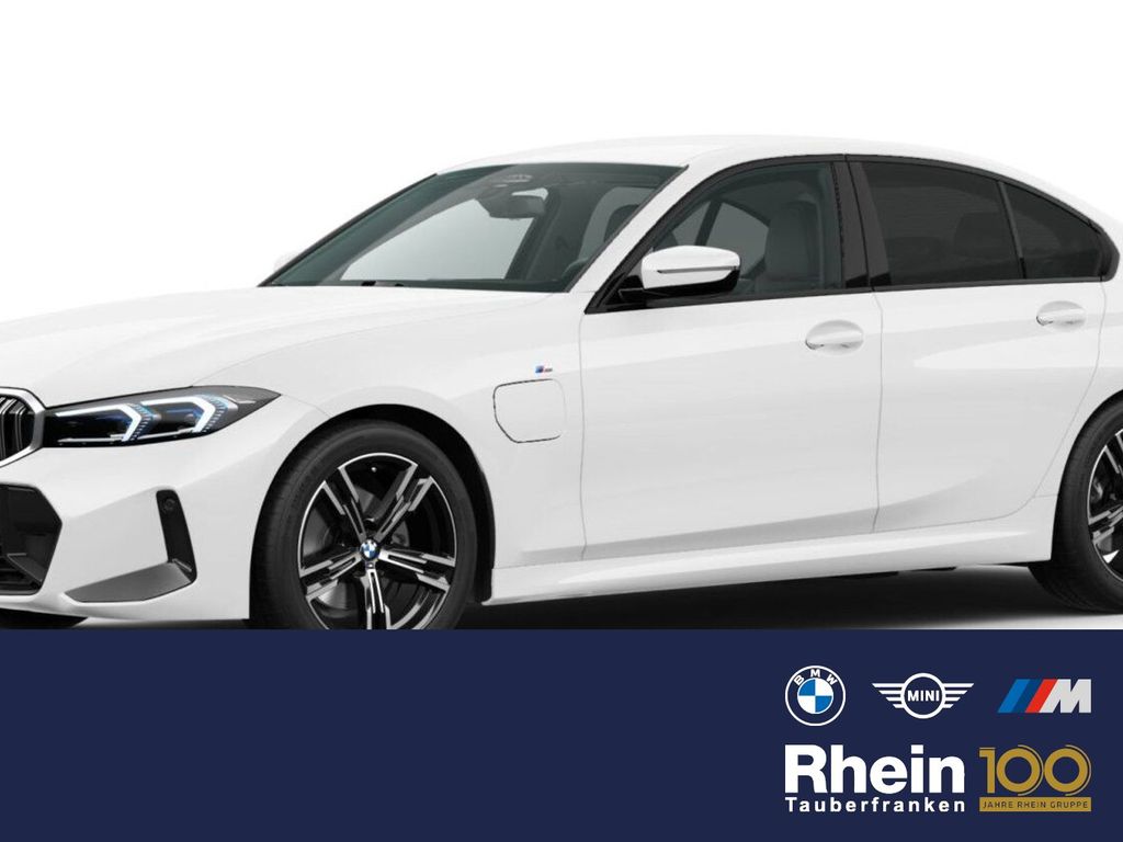 Bild des Angebotes BMW 330e SAG M Sport AHK/ACC/LED+/AKUSTIK/CAM/K-ZUG