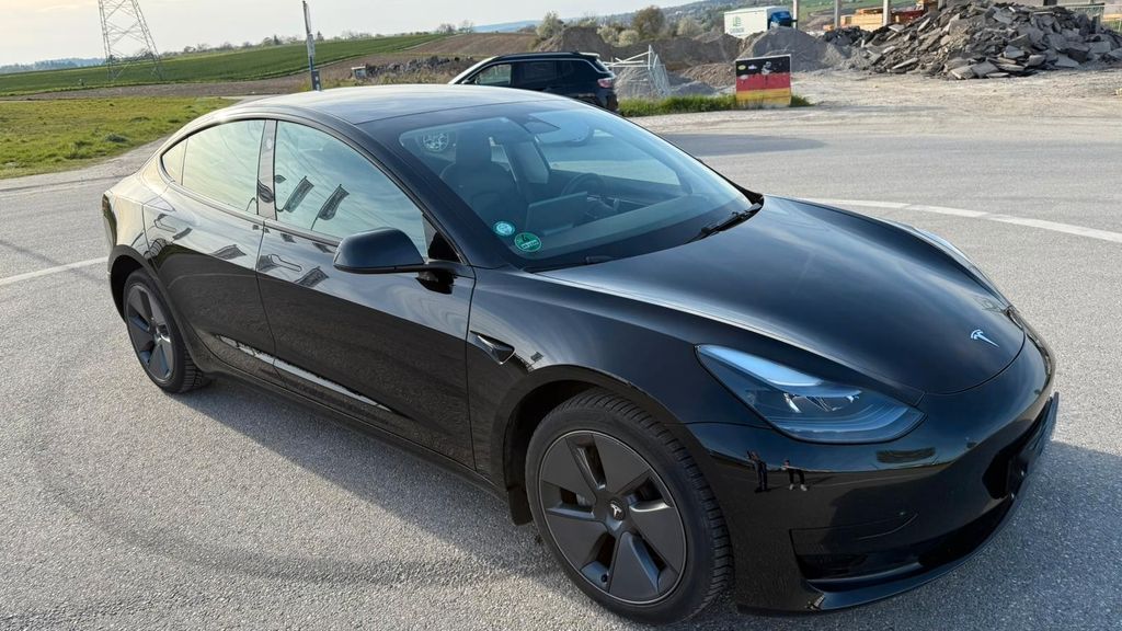 Bild des Angebotes Tesla Model 3 Hinterradantrieb RWD