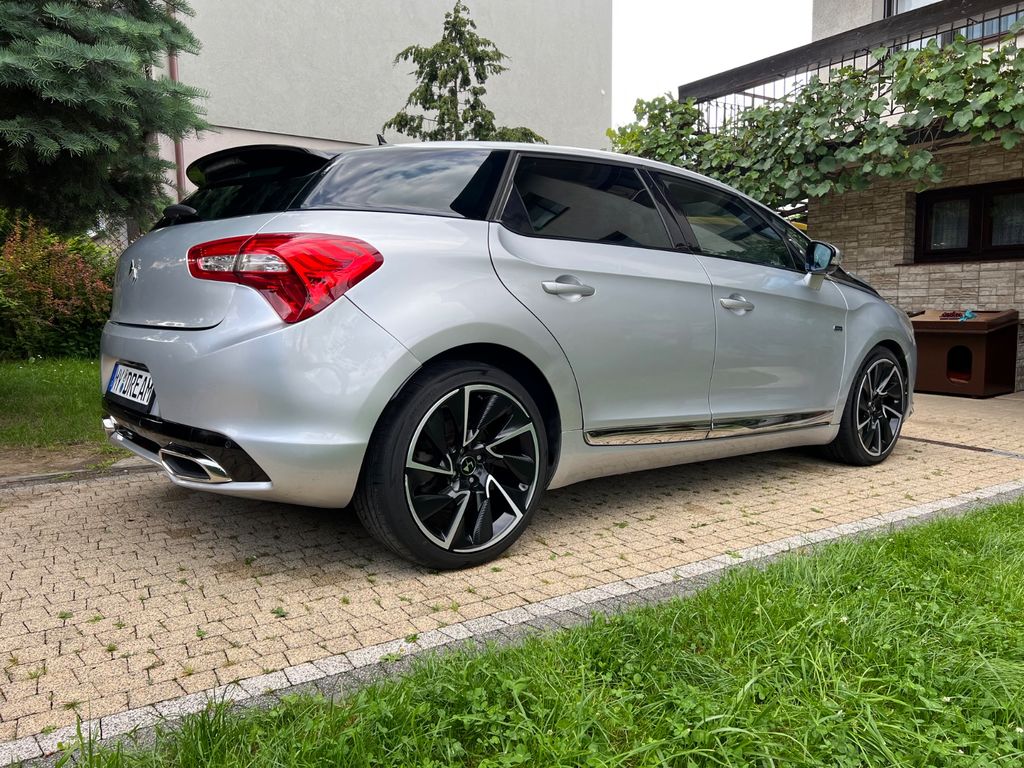 Bild des Angebotes Citroën DS5 HDi 165 SportChic Autom. SportChic