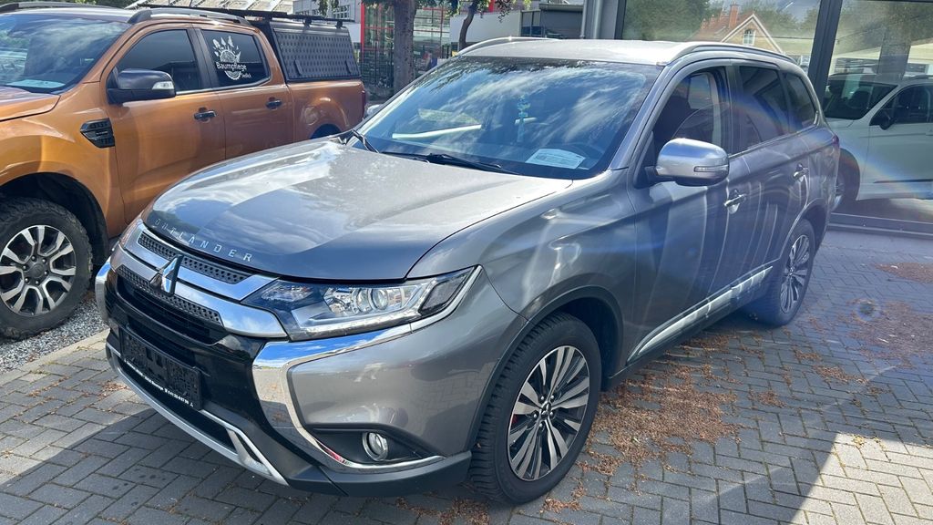 Bild des Angebotes Mitsubishi Outlander Diamant Edition+ 2WD Automatik