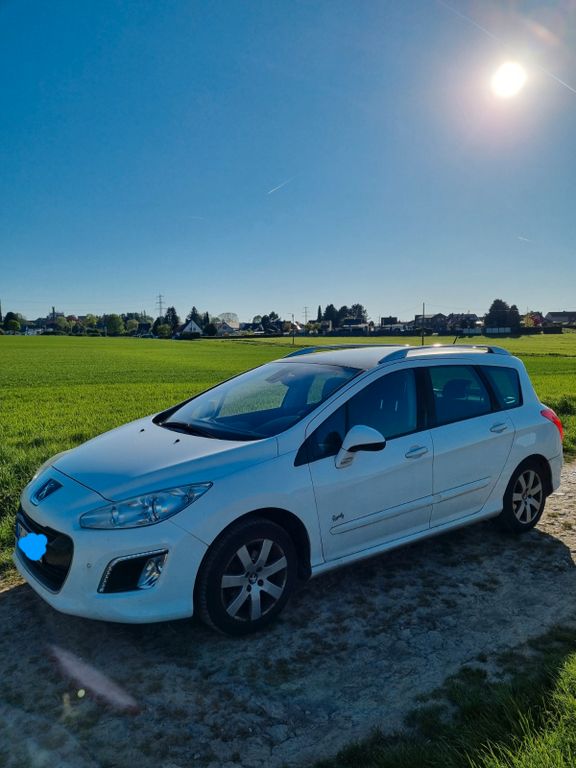 Bild des Angebotes Peugeot 308 SW Family 120 VTi Family