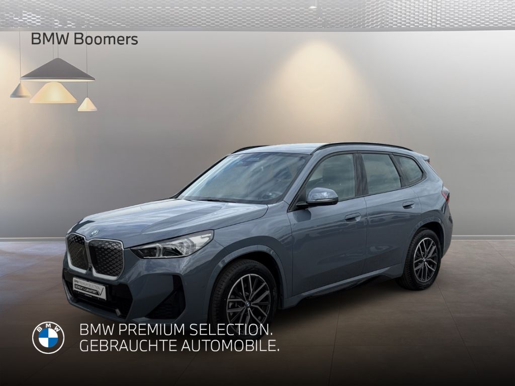 Bild des Angebotes BMW iX1 xDrive 30 M Sport AHK HUD Harman/Kardon Park