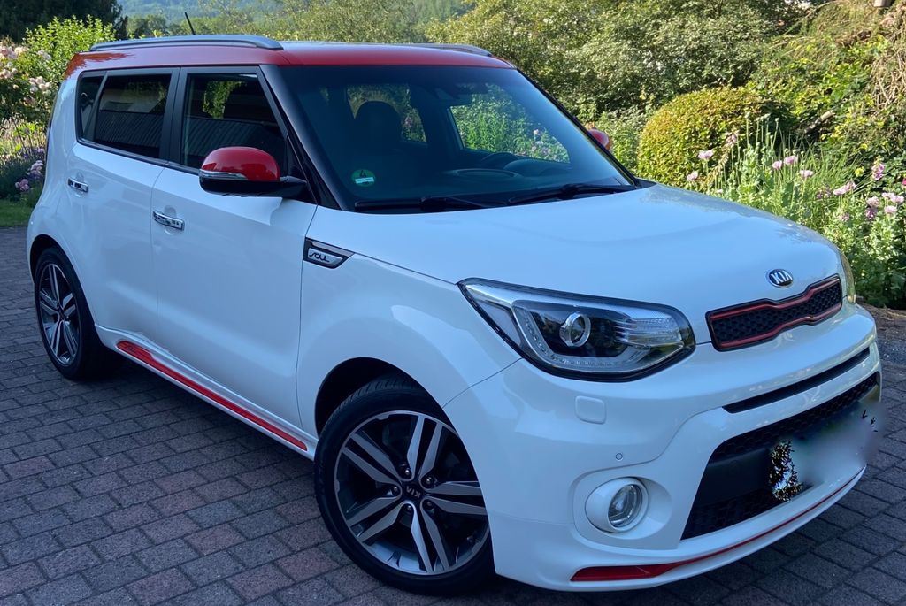 Bild des Angebotes Kia Soul 1.6 CRDi White&Red Edition DCT White&Re...