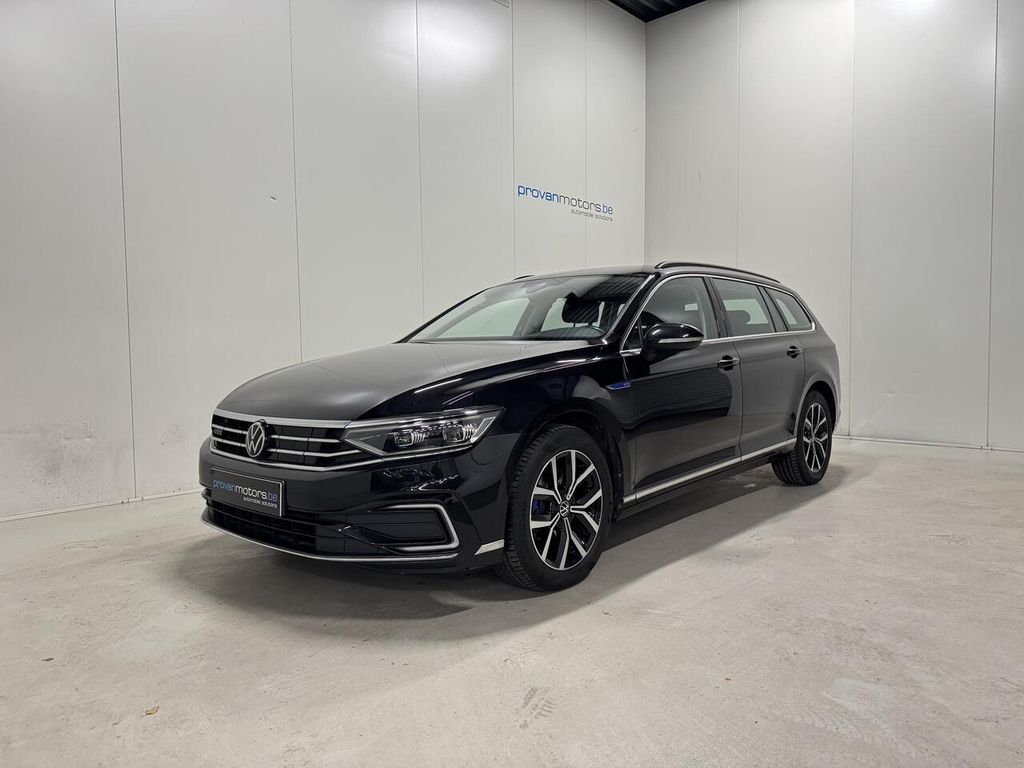 Bild des Angebotes Volkswagen Passat Variant 1.4 GTE Hybrid - Apple CarPlay -