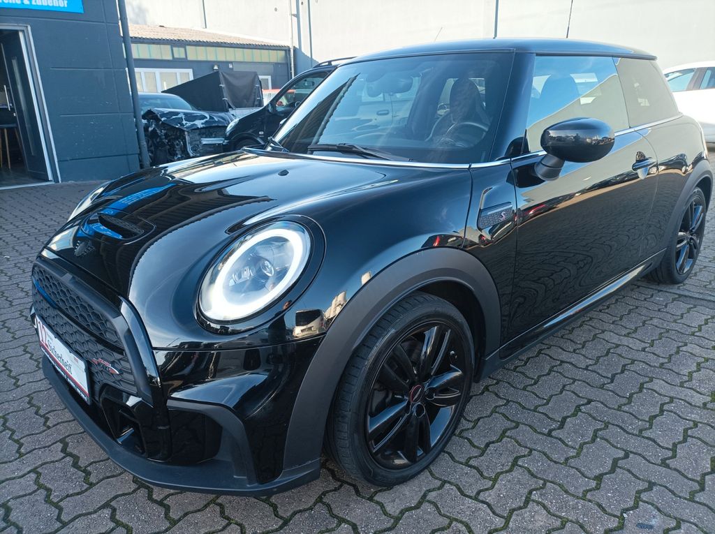 Bild des Angebotes MINI Cooper S JCW Facelift Appl.CarPlay LED Alcantara