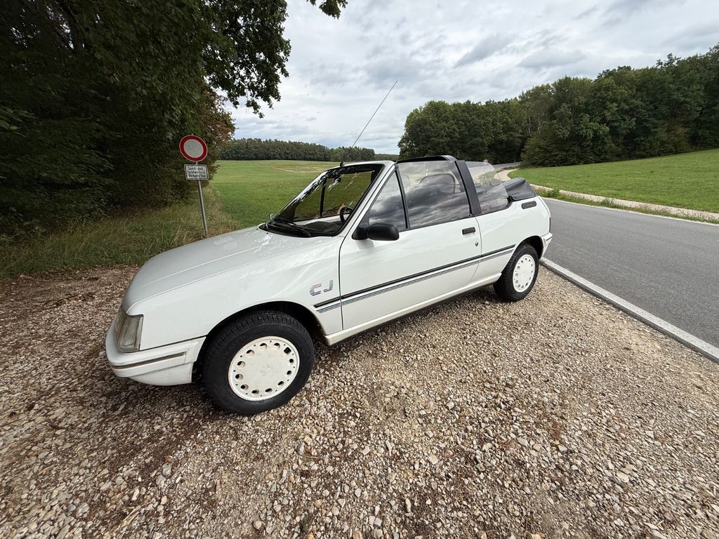 Bild des Angebotes Peugeot 205 CJ Cabriolet