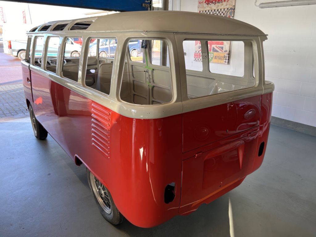 Bild des Angebotes Volkswagen T1 23-Fenster Bus Samba Deluxe walkthrough M241