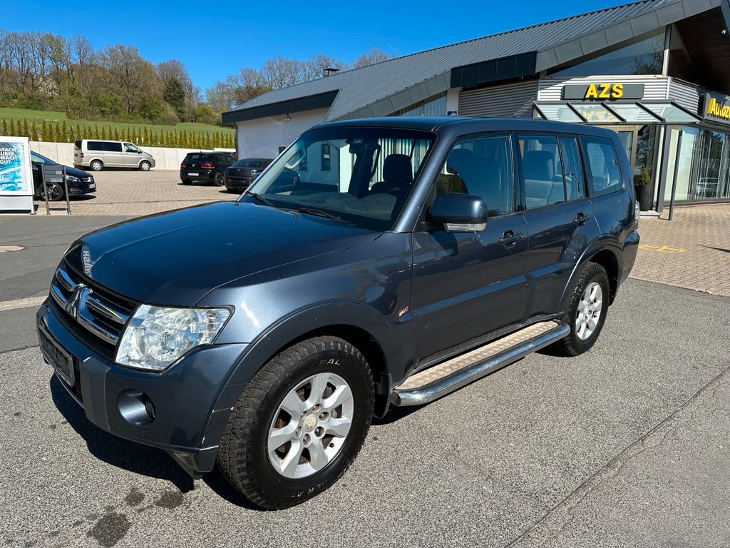 Bild des Angebotes Mitsubishi Pajero 3.2 DI-D Invite AHK Automatik MwSt