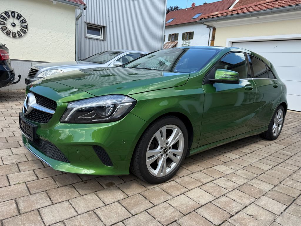 Bild des Angebotes Mercedes-Benz A 200 BlueEfficiency Aut Navi LED SHZ SR WR ALU