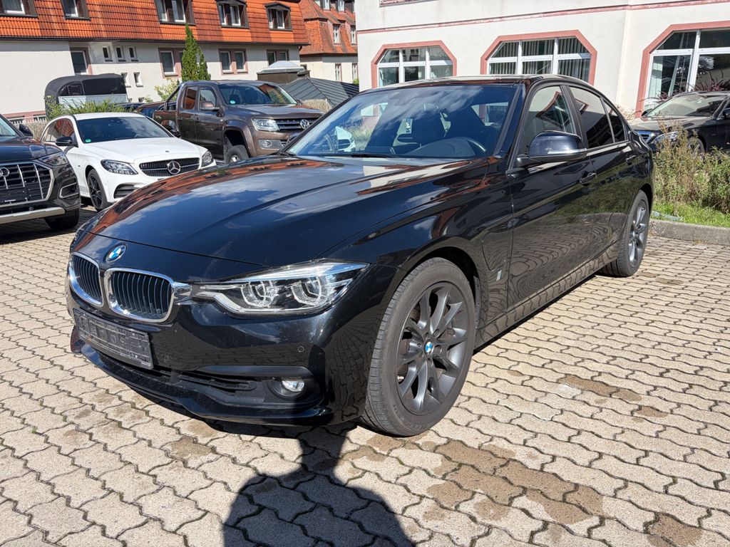 Bild des Angebotes BMW 330e Lim. iPerfor*Kamera*Schiebedach*SportSitze*