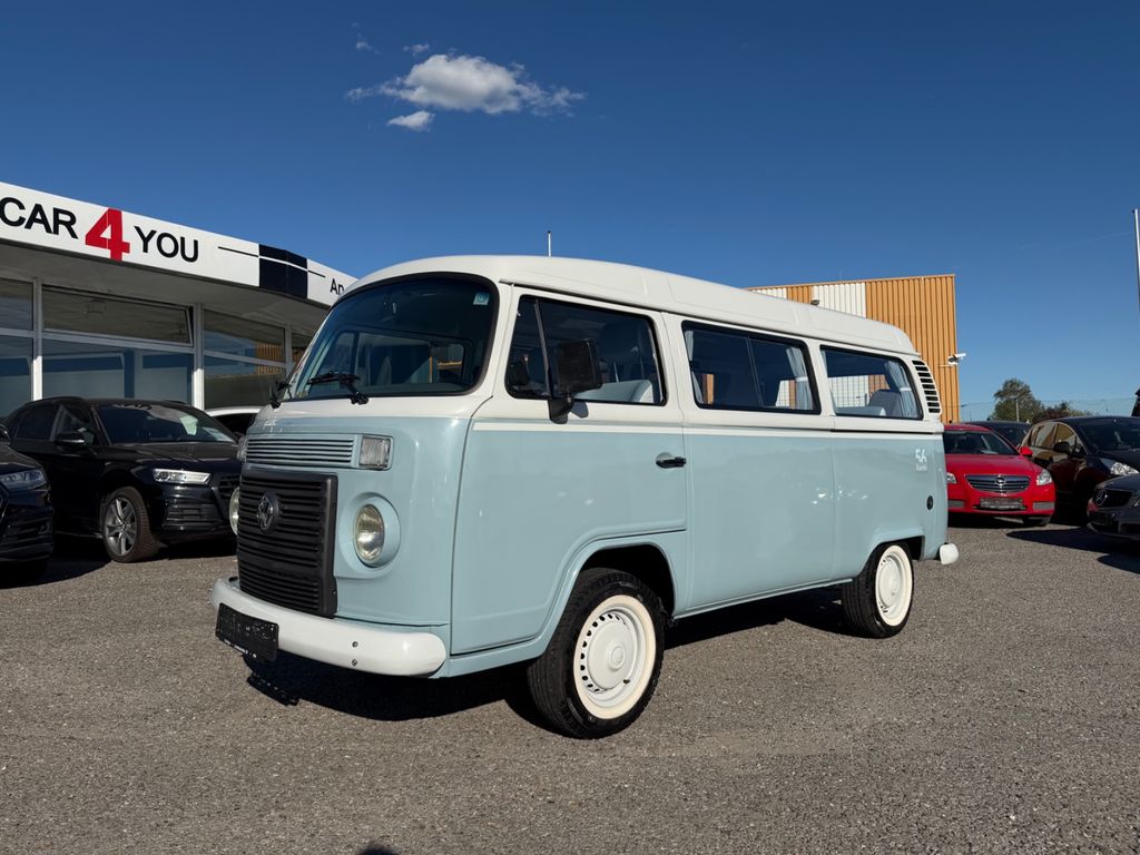 Volkswagen T2 56 Anos KombiLast Edition Nr.540/1200