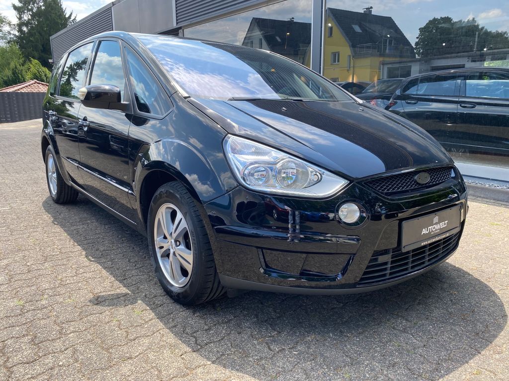 Bild des Angebotes Ford S-Max Titanium, LEDER SITZHEIZ uvm.