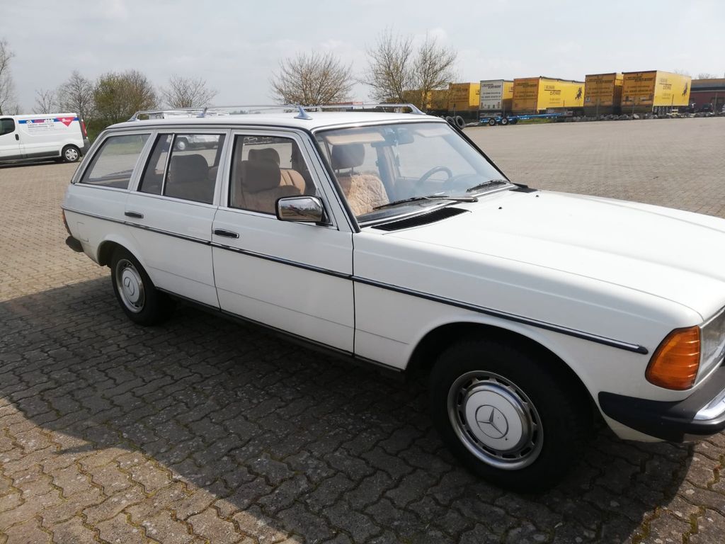 Bild des Angebotes Mercedes-Benz 123 T  / 240 TD  , H-Kennzeichen