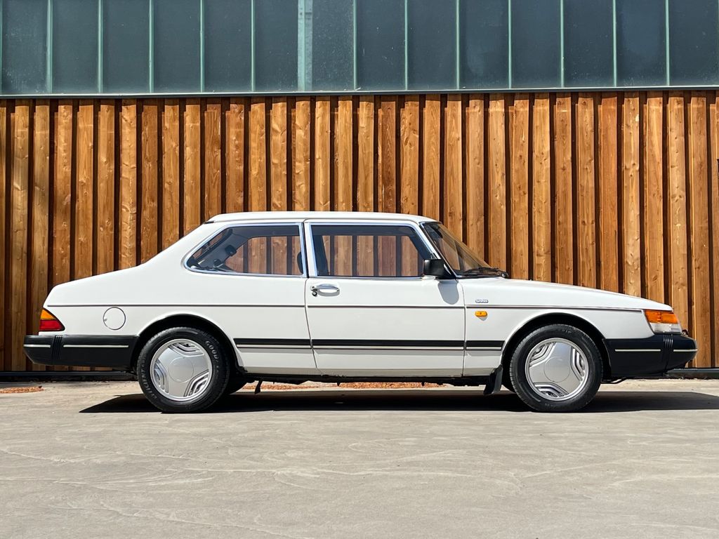 Bild des Angebotes Saab 900i 5-Gang, 1a Pflegezustand, rostfrei