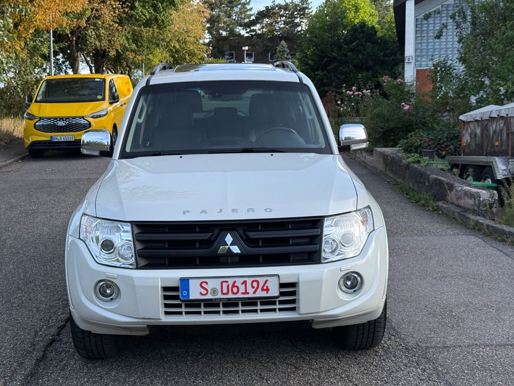 Bild des Angebotes Mitsubishi Pajero 3.2 DI-D Edition 30* TOP ZUSTAND*