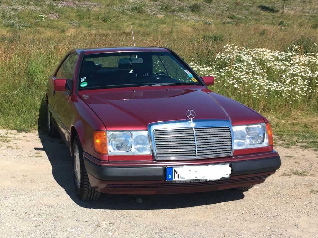 Bild des Angebotes Mercedes-Benz w124 300 ce. TÜV NEU.Langjähriger Familienbesitz