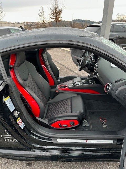 Audi TT RS Coupe 2.5 TFSI quattro basis