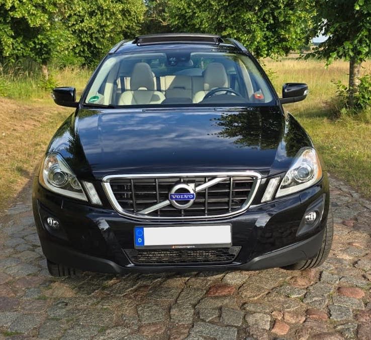 Bild des Angebotes Volvo XC60 2.4D DRIVe - eigentlich "erste" Hand